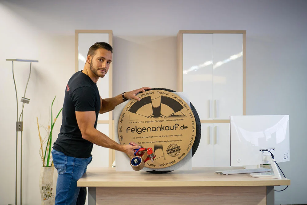 Felgenankauf.de Verpackungsmaterial - professioneller Felgenschutz mit Logo